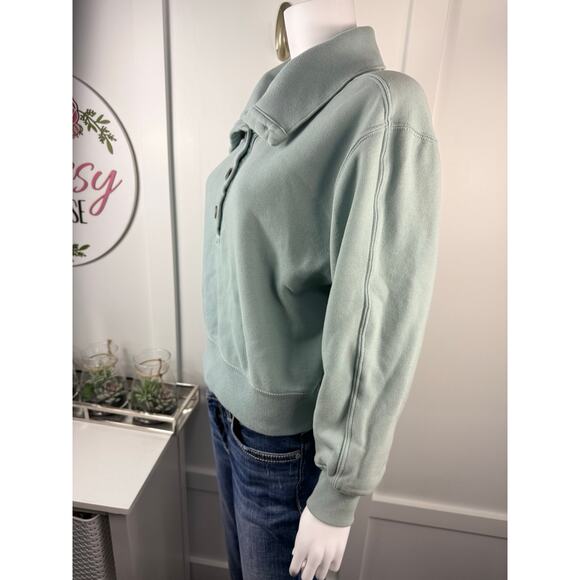 Cute Women’s Abercrombie & Fitch Size M - Picture 3 of 5